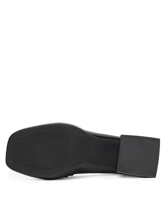 DeeZee DeeZee Pusbačiai 6858 Juoda