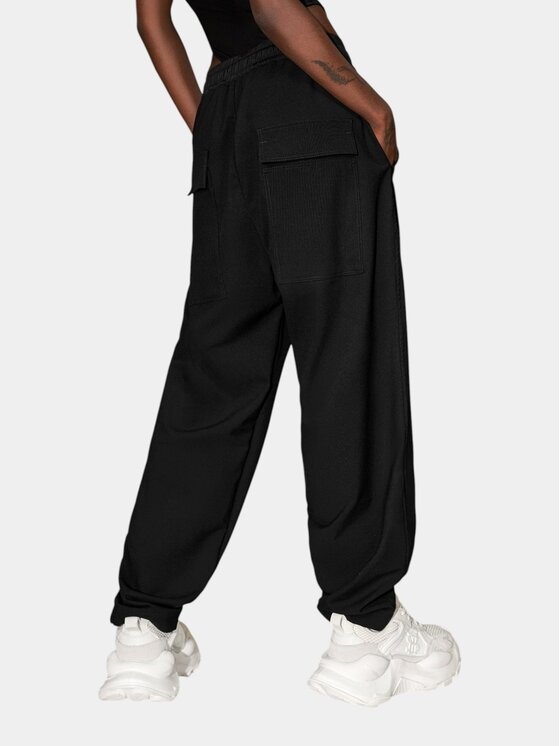 MADE BY SOCIETY MADE BY SOCIETY Spodnie materiałowe Pantaloni cu pense - P26312 Czarny Basic Fit