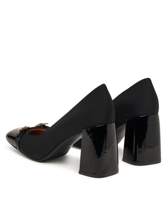 LOVE MOSCHINO LOVE MOSCHINO Κλειστά παπούτσια JA10319G1PIM200A Μαύρο