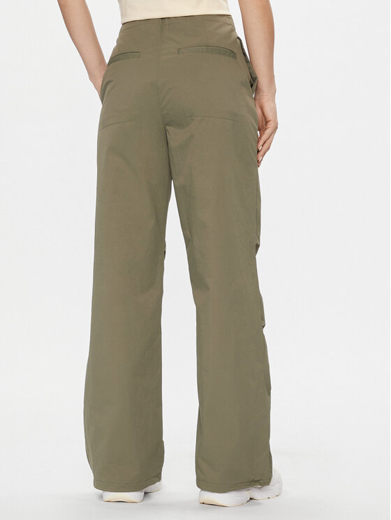 Calvin Klein Jeans Calvin Klein Jeans Bavlnené nohavice Parachute Pant J20J222609 Kaki Regular Fit