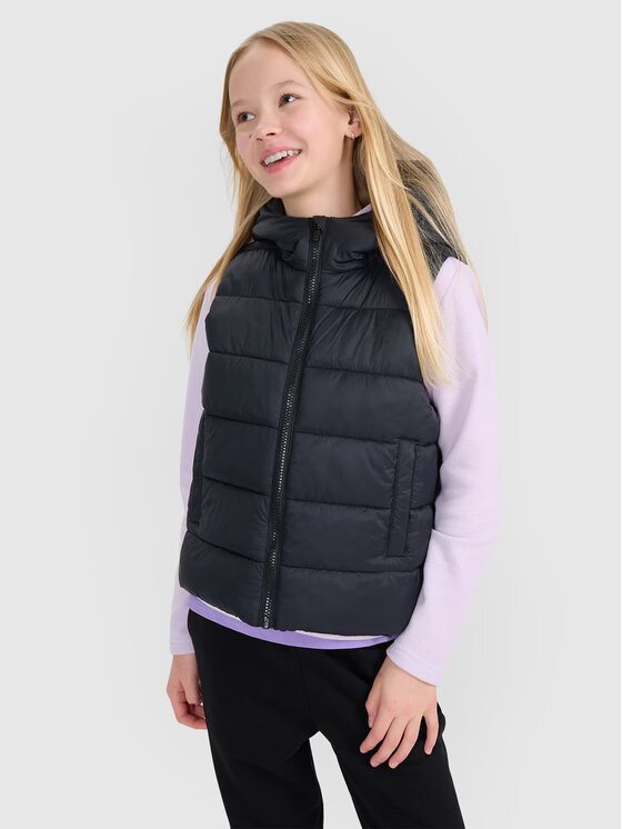 4F 4F Športová vesta 4FJWSS25TVJAF166-20S Čierna Regular Fit