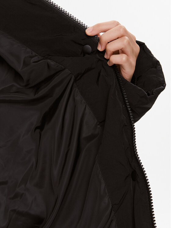 Calvin Klein Jeans Calvin Klein Jeans Daunenjacke J20J221903 Schwarz Relaxed Fit
