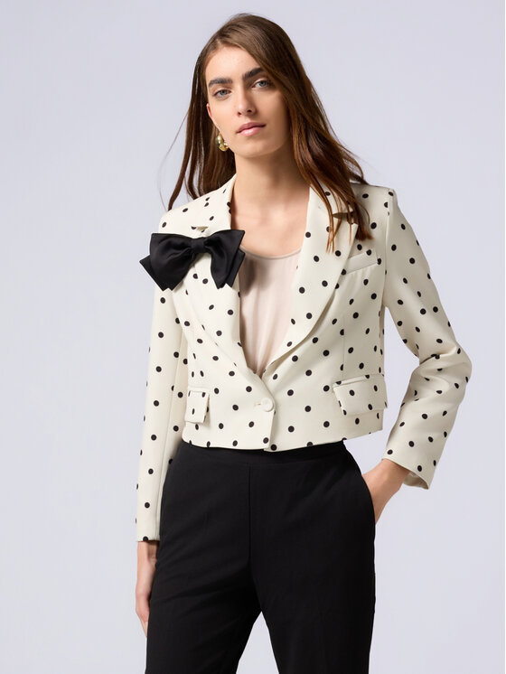 Oltre Oltre Giacca outdoor R222R002326N021 Bianco Cropp Fit