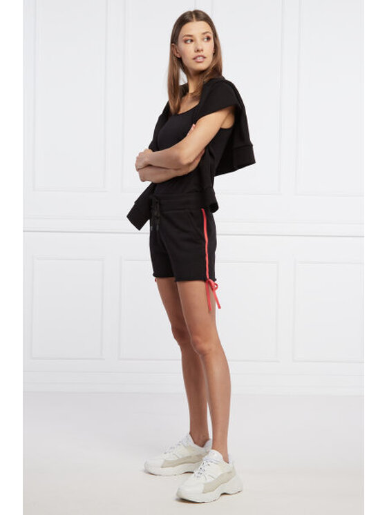 John Richmond John Richmond Pantaloncini Pantaloncini da donna John Richmond Nero Regular Fit
