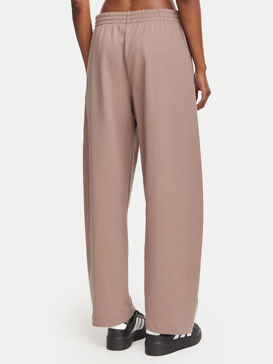 adidas adidas Pantaloni da tuta Small Logo KV9838 Beige scuro Barrel Fit