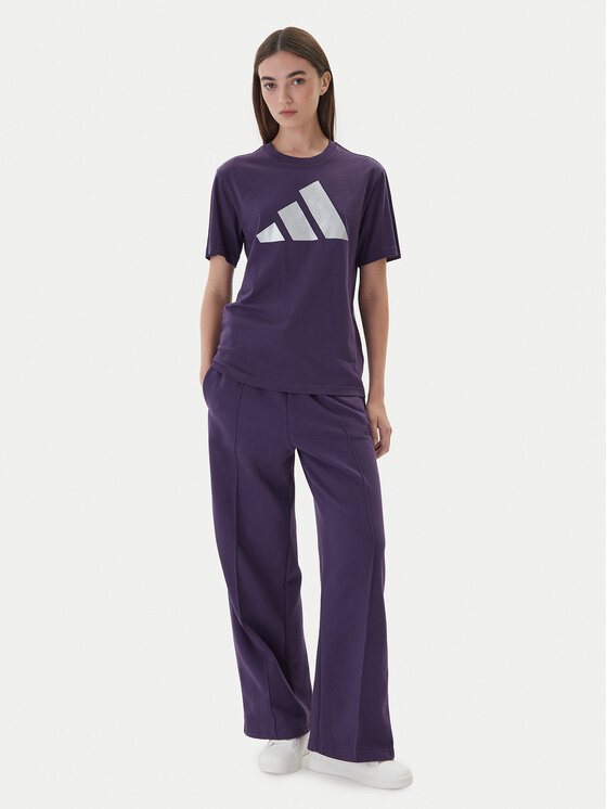 adidas adidas Футболка Holiday Metallic Graphic JV8527 Фіолетовий Regular Fit