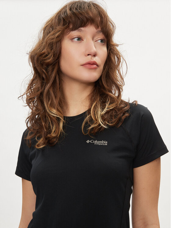 Columbia Columbia Treniņkrekls Cirque River™ 2072435 Melns Regular Fit