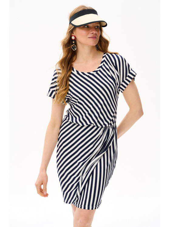blue shadow blue shadow Sukienka codzienna Kari Niebieski Regular Fit