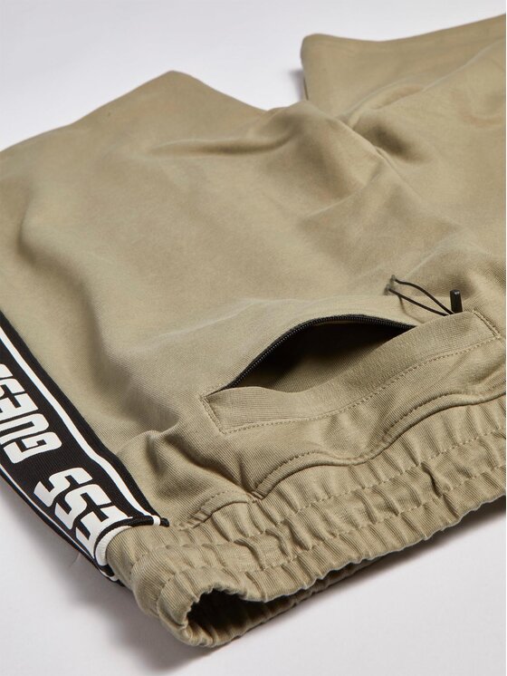 Guess Guess Sportshorts Arlo Z2YD02 K6ZS1 Grün Loose Fit