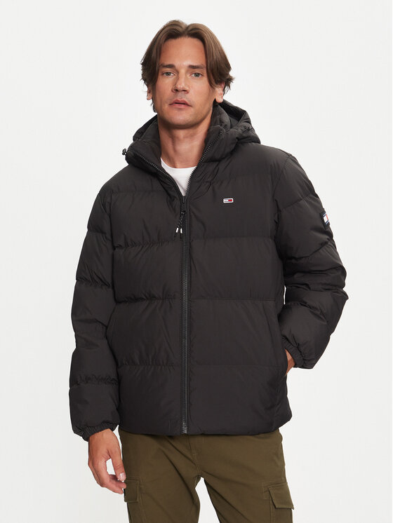 Tommy Jeans Vatovaná bunda Essential DM0DM19786 Čierna Regular Fit