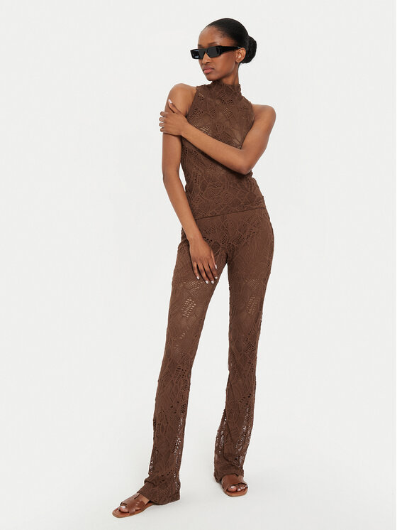 Gestuz Gestuz Hlače iz tkanine Hilma 10909230 Rjava Slim Fit