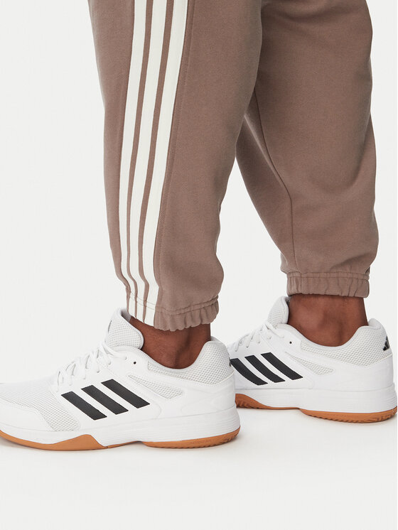 adidas adidas Долнище анцуг Kit 3-Stripes Regular Cuffed KW2361 Бежов Regular Fit