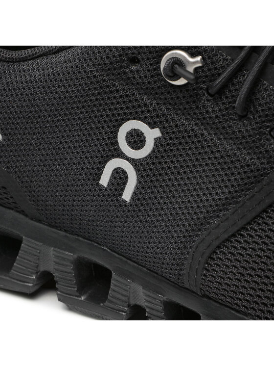 On On Futócipő Cloud 5 5998986 Fekete