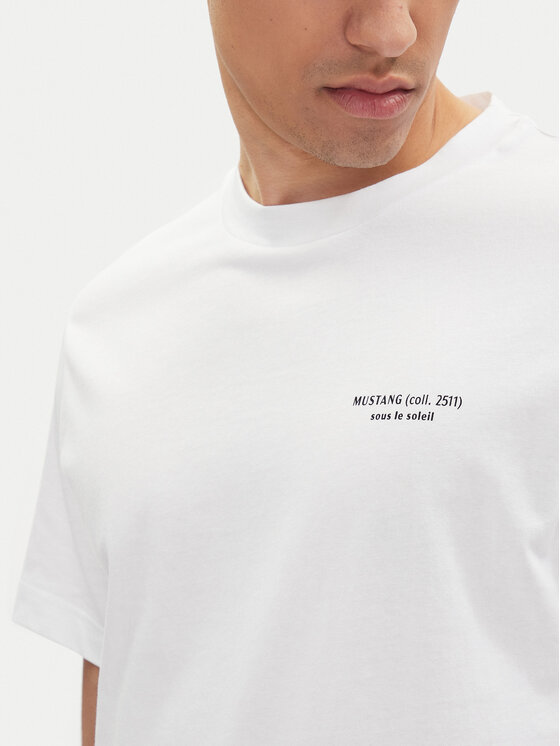Mustang Mustang T-Shirt Akron 1016284 Biały Relaxed Fit