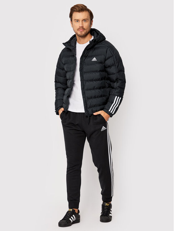 adidas adidas Зимова куртка Itavic 3-Stripes Midweight GT1674 Чорний Regular Fit