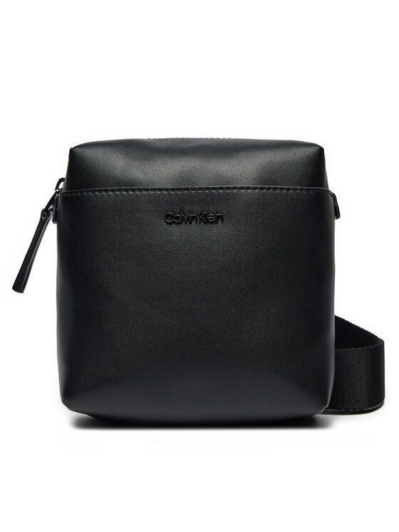 Calvin Klein Calvin Klein Umhängetasche Clean Essential Cube Reporter K50K512183 Schwarz