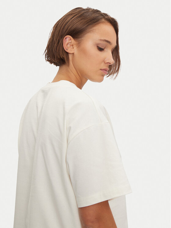 2005 2005 Tricou Unisex Uniform Écru Loose Fit