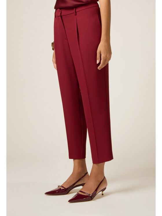 Oltre Oltre Spodnie materiałowe P020R108777N036 Bordowy Regular Fit