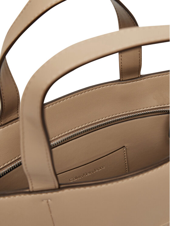Calvin Klein Jeans Calvin Klein Jeans Torebka Sculpted Mini Ew Tote LV04K3111G Beżowy