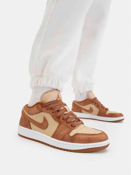 Nike Sneakers Air Jordan 1 Low Se FJ3453 200 Maro