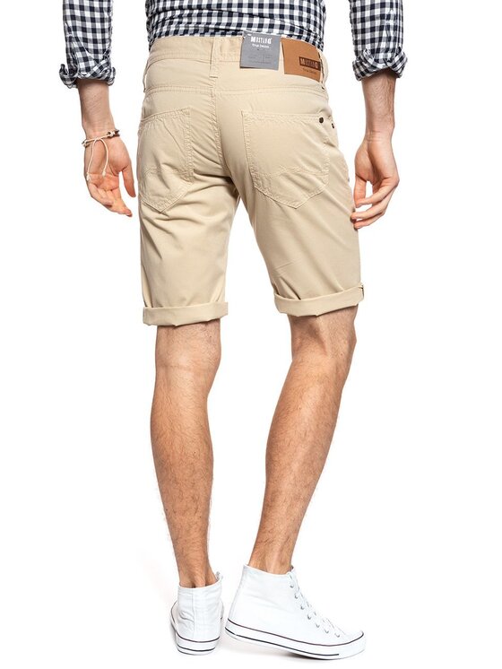 Mustang Mustang Pantaloncini di jeans CHICAGO SHORT Beige Slim Fit