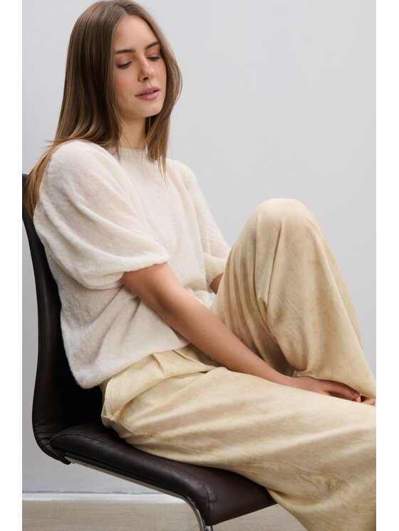 Fobya Fobya Sweter F1997 Écru Basic Fit