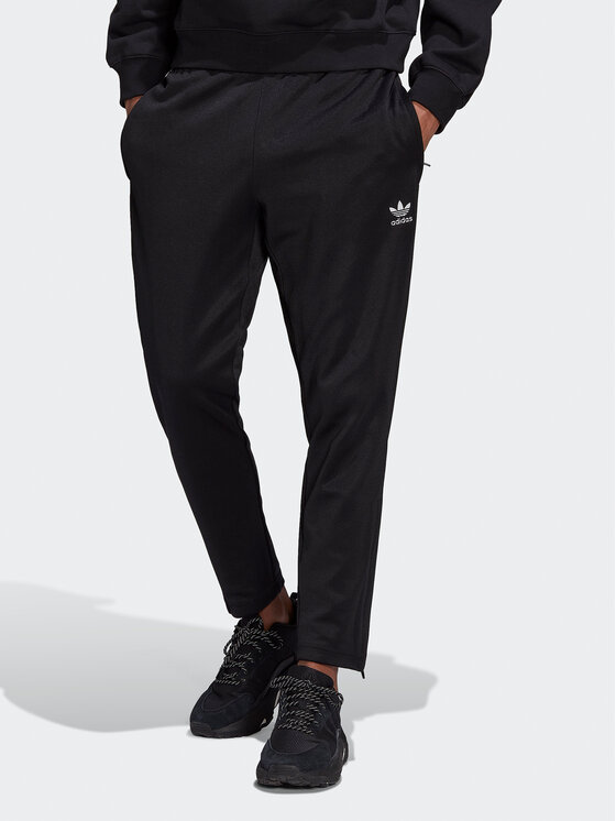 Pantaloni adidas Rekive Slim HK7349 Nero Regular Fit | Modivo.it