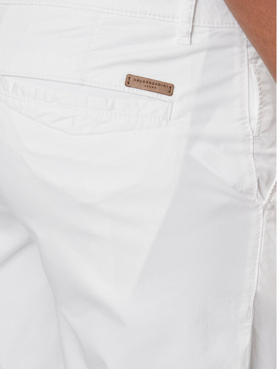 Baldessarini Baldessarini Kratke hlače B1 16939/000/2402 Bijela Regular Fit