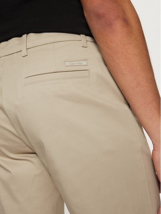 Calvin Klein Calvin Klein Szorty materiałowe K10K114071 Beżowy Slim Fit
