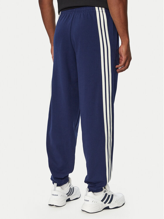 adidas adidas Долнище анцуг Adidas Kit 3-Stripes Regular Cuffed KW2365 Син Regular Fit