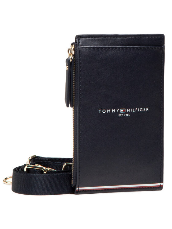 Tommy hilfiger phone wallet store