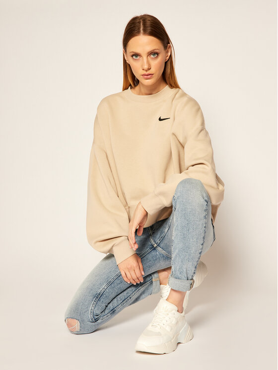 nike crew trend