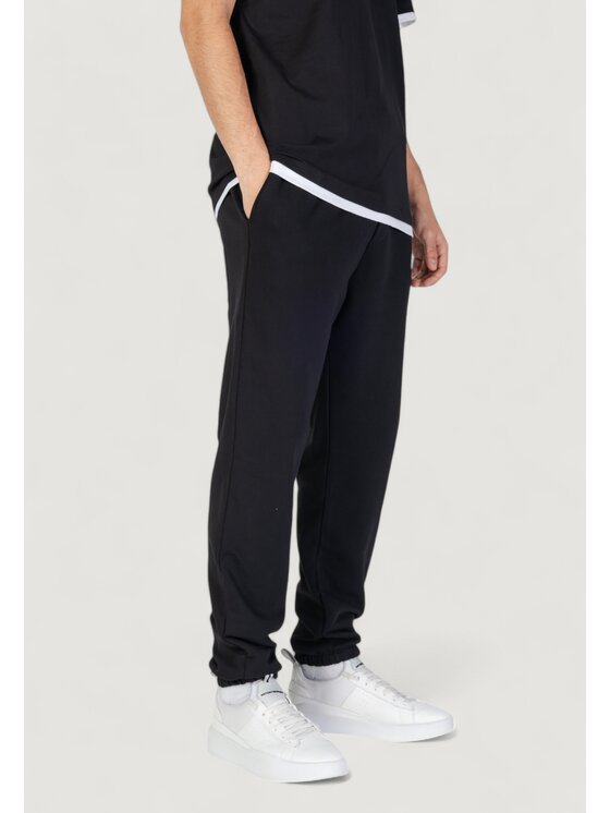 Underclub Underclub Pantaloni da tuta 24IUC80125 Nero To Fit