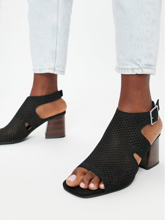 Clarks Clarks Basutės Siara65 Flow 26176344 Juoda