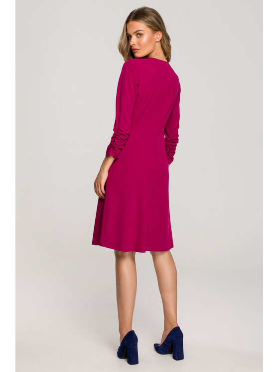 Stylove Stylove Sukienka koktajlowa S325 Fioletowy Regular Fit