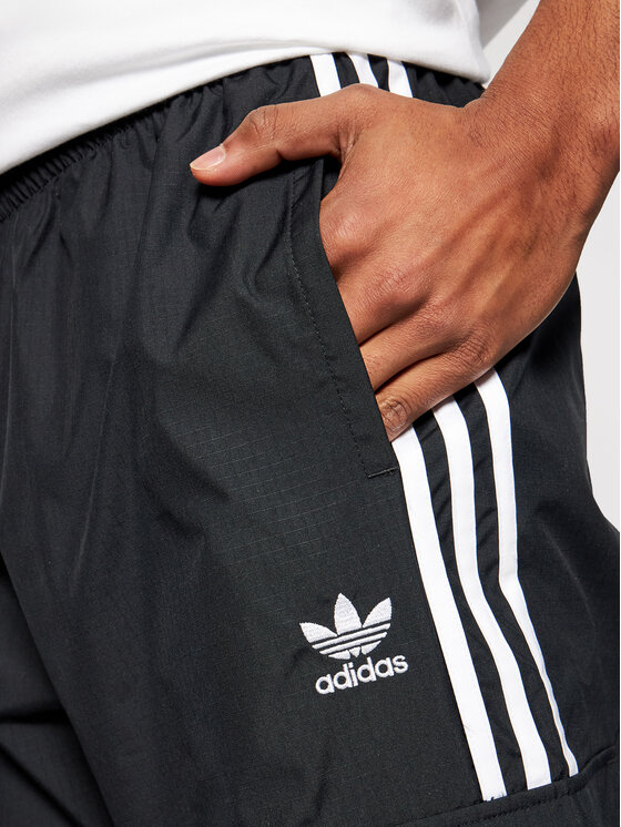 Pantaloni da tuta adicolor Classics 3-Stripes