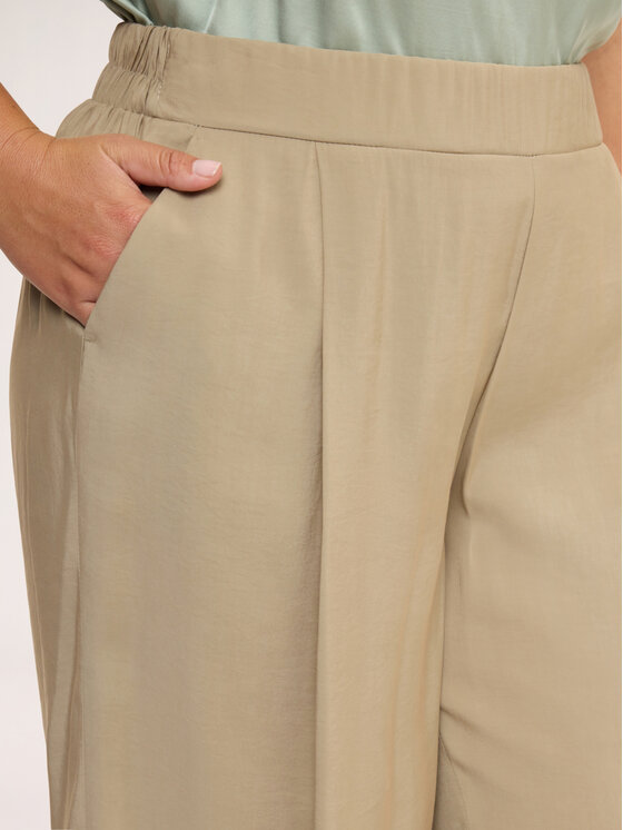 Fiorella Rubino Fiorella Rubino Spodnie materiałowe P008T005596N025 Kremowy Flare Fit