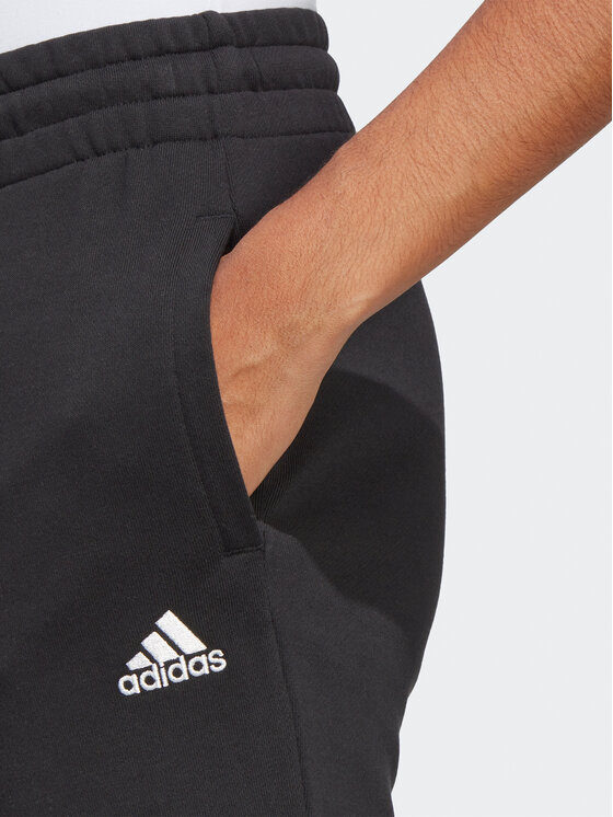 adidas adidas Spodnie dresowe Essentials Linear French Terry Cuffed Joggers IC6868 Czarny Slim Fit