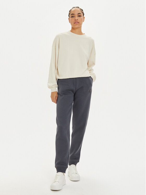 Calvin Klein Jeans Calvin Klein Jeans Teplákové nohavice Monologo J20J223590 Sivá Relaxed Fit