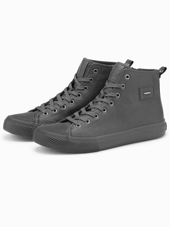 Om scarpe store