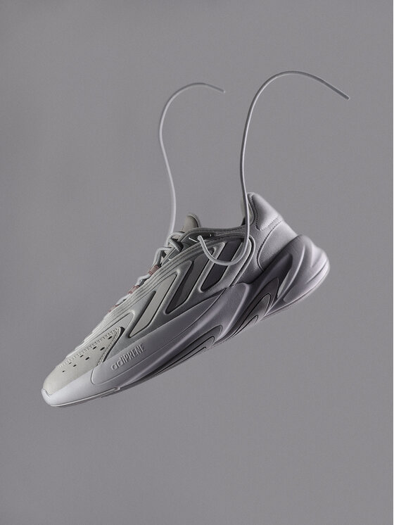 Scarpe adidas yeezy 700 bianche e argento hotsell