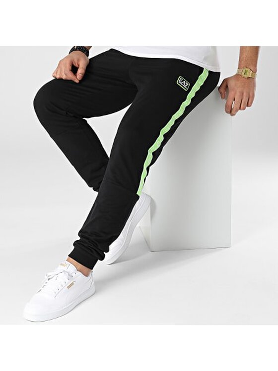 EA7 Emporio Armani EA7 Emporio Armani Teplákové kalhoty 3LPP67 PJ05Z 1200 Černá Regular Fit