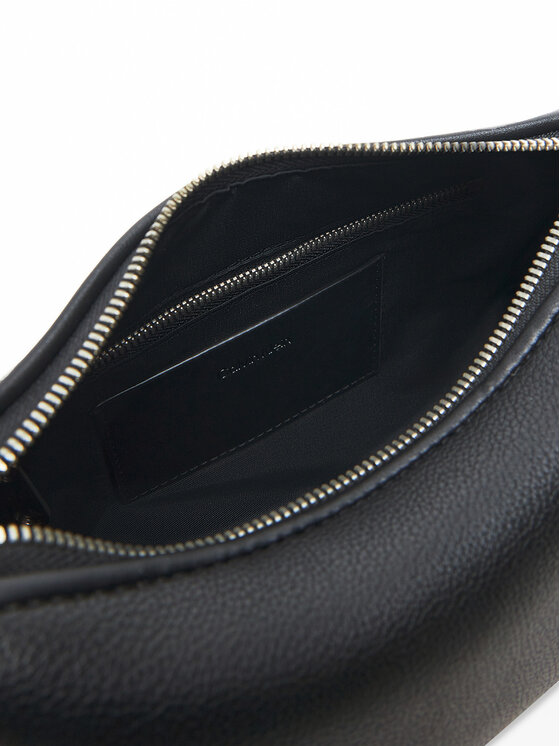 Calvin Klein Jeans Calvin Klein Jeans Soma Drop Small Shoulder Bag LV04K3082G Melns