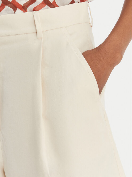 Weekend Max Mara Weekend Max Mara Bermudy Ecuba 2615141022 Écru Loose Fit