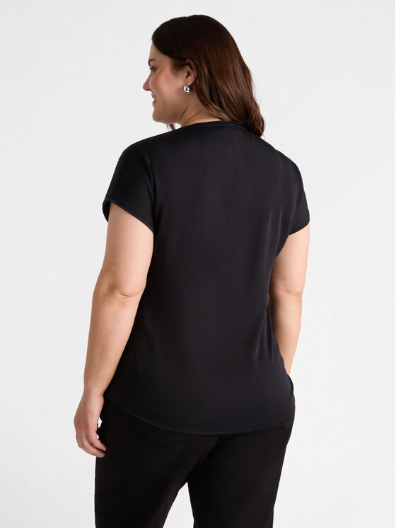 Fiorella Rubino Fiorella Rubino T-shirt G151L008461N033 Nero Regular Fit