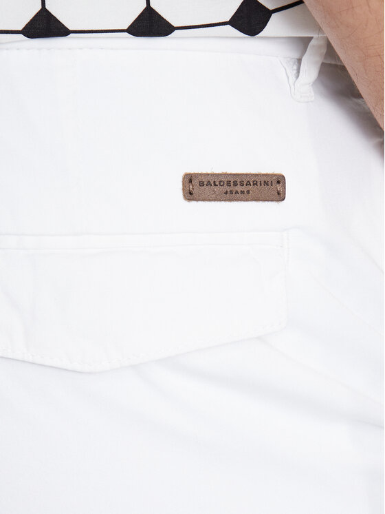 Baldessarini Baldessarini Riidest šortsid B1 16946/000/2402 Valge Regular Fit