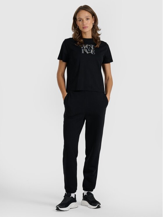 4F 4F Completo felpa, body e pantalone tuta 4FRAW25TTROF1613-20S Nero Regular Fit