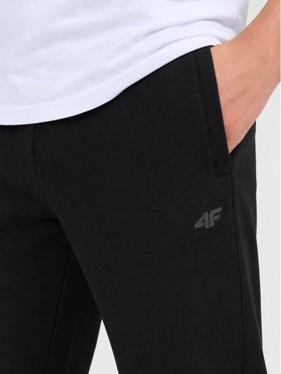 4F 4F Spodnie dresowe 4FWMM00TTROM1860 Czarny Active Fit