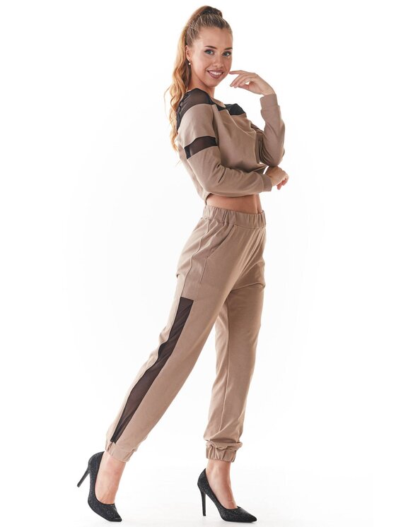 Infinite You Infinite You Spodnie damskie M238 Beżowy Basic Fit