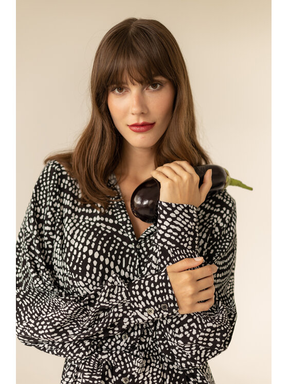 Entelier Entelier Sukienka koszulowa koszulowa midi Czarny Comfortable Fit